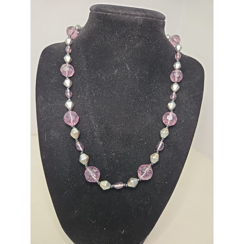 Necklace 20" Silver & Lavender Geo Cut Beads Very Lightweight **Bundle & SAVE